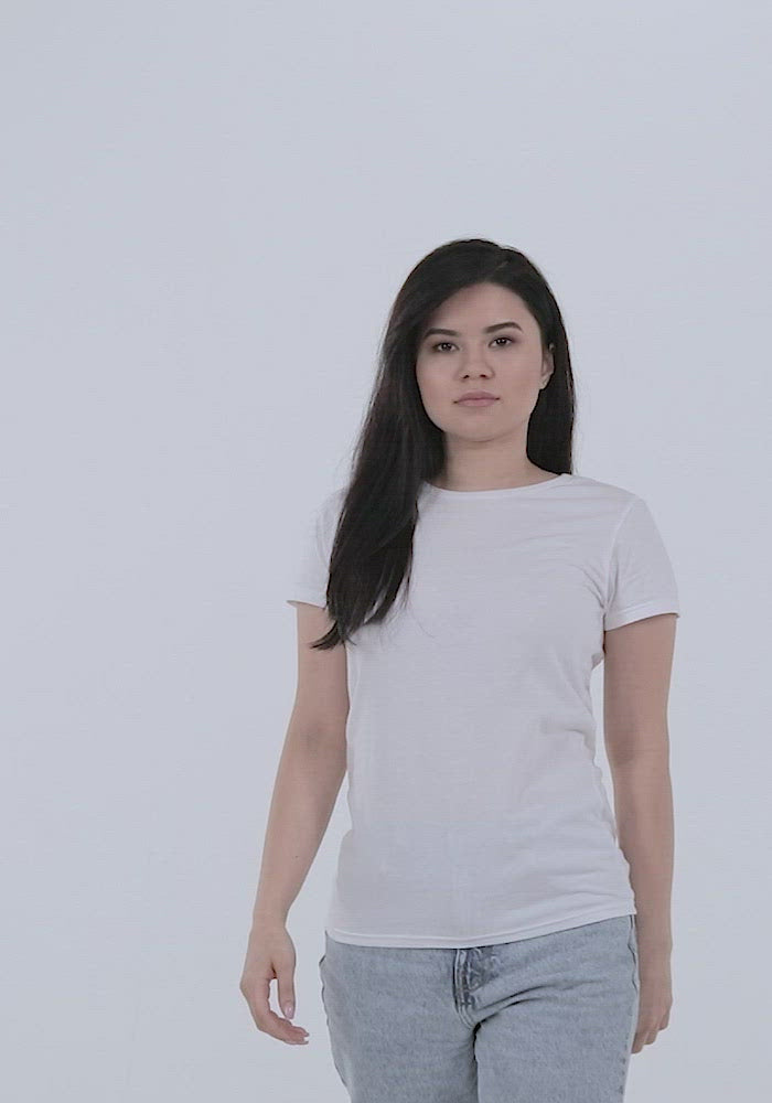 
                  
                    Load and play video in Gallery viewer, Anvil 880 Ladies Ringspun Fashion Fit T-shirt.mp4
                  
                